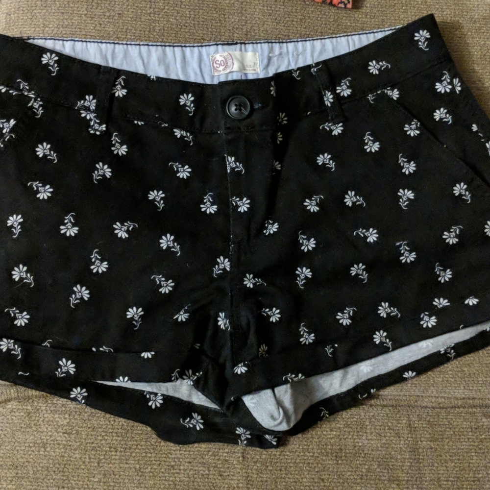 Shorts with flowers